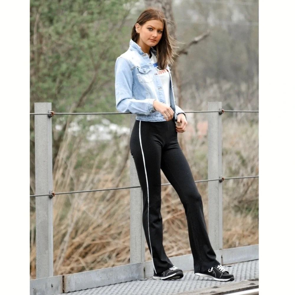 Love Encounter Stripe Athletic Active Pants Black